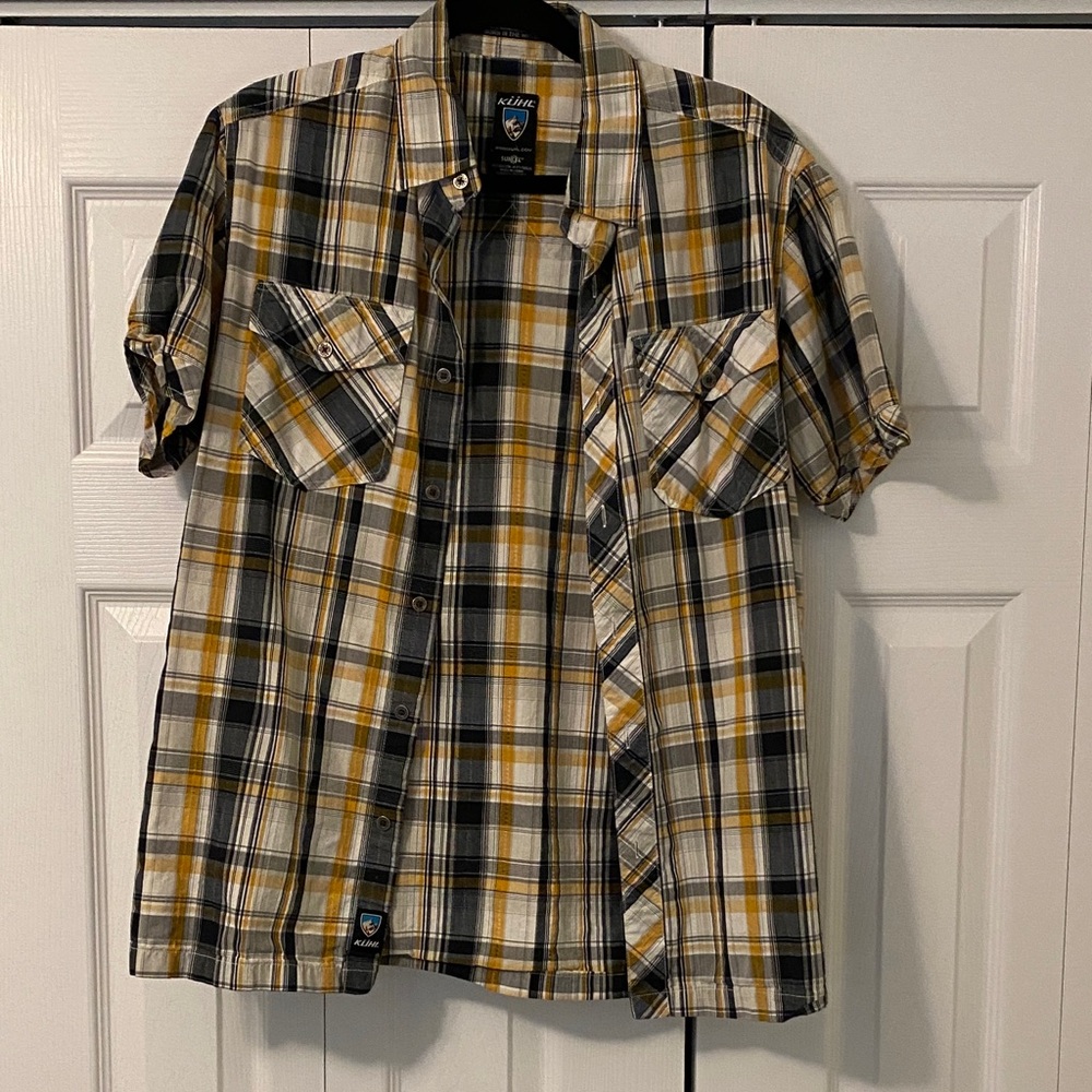 Men’s Kuhl SS small button up shirt